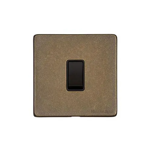 Vintage Range-Rustic Brass-1 Gang Rocker Switch (10 Amp)