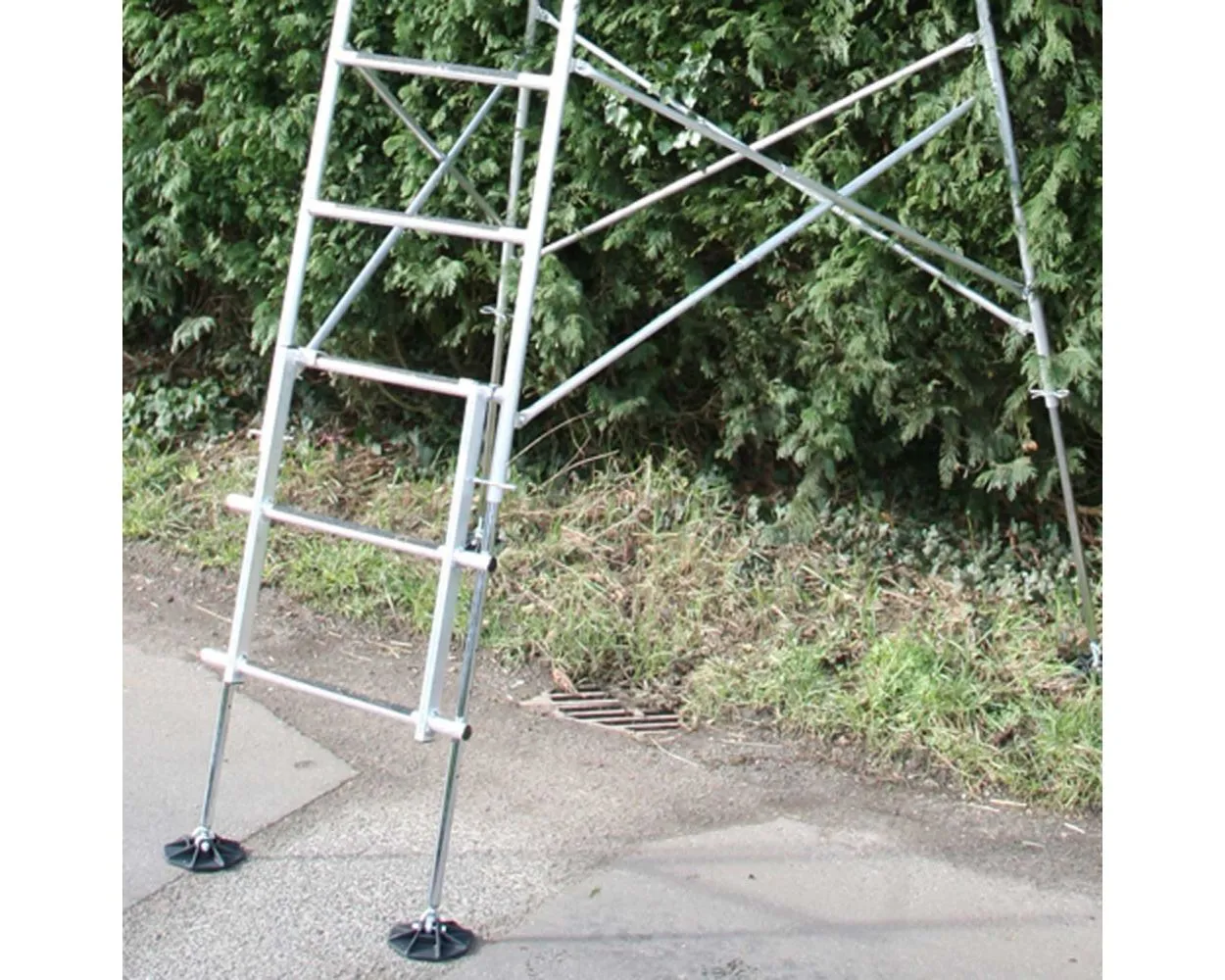 Henchman Professional Hi-step Extender